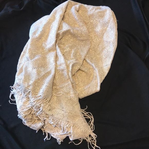 Scarf/wrap - Picture 2 of 2